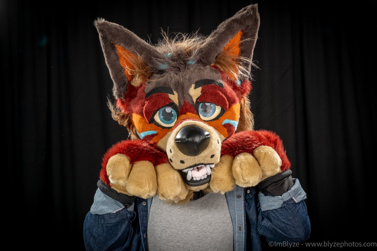 ImBlyze's tweet photo. I have this full partial I completed earlier this year that I would like to put up for private offers.  I can make a body suit if someone would like.  Starting ask at 3.5k https://t.co/aheVClnUNS