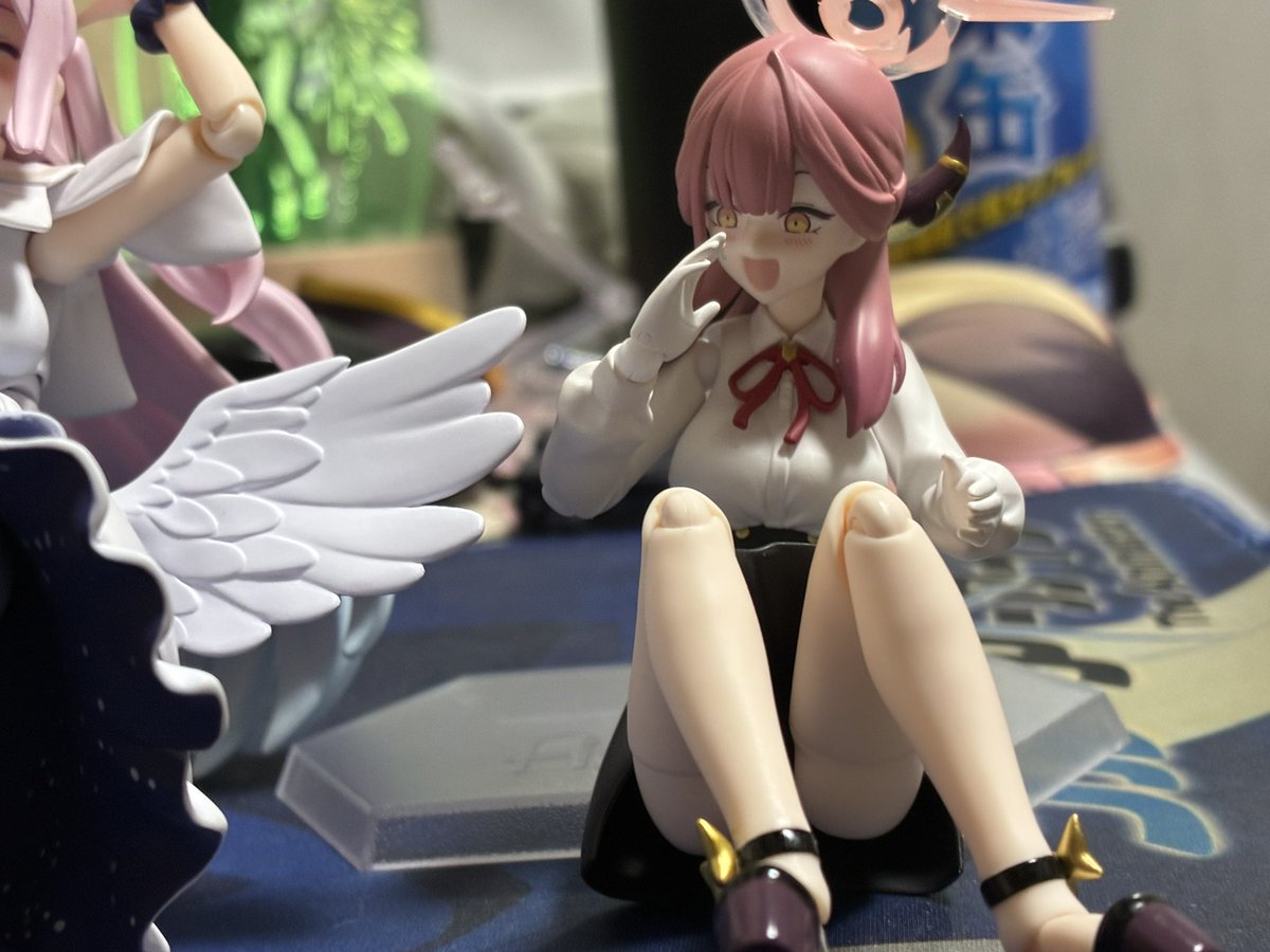 y_ganman3's tweet photo. アルちゃんfigma届いて早々これやるの
ガチで終わってる https://t.co/lWG7r6mLvb