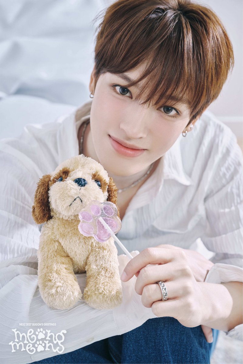 NEXZ_official's tweet photo. NEXZ 2027 Season's Greetings [meong meong!]

#SOGEON
#SEITA
#HYUI

🐶PRE-ORDER
26.10.06 TUE 14:30 - 10.14 WED 23:59 (KST)

#NEXZ
#NEXZ_meong_meong
#2027SEASONSGREETINGS https://t.co/UfpwYv0P0X