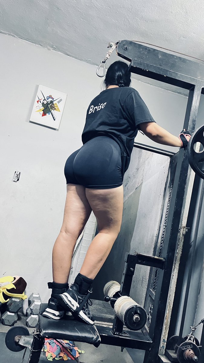 BrisaMendoskxx's tweet photo. más culo 🥵🍑🤪 https://t.co/5zDwOS6ZXW #viral #culona #sigueme #fpy https://t.co/lLUibtohr8
