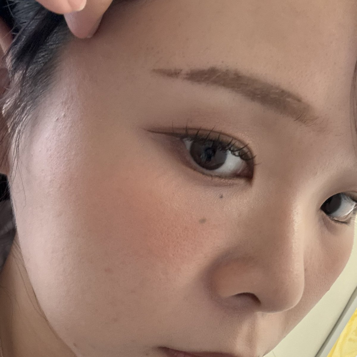nono_kko's tweet photo. 📣有識者 助けて📣

こちら側だけ眉毛が生まれつきあまり生えてなくてペンシルでかなり描いてるんだけど、落ちるしダマになる(？)し、
いいアイブロウペンシル知りませんか〜〜😭
あと関西で眉毛メイク教えてくれるとことかでオススメありますか⁉️
(眉毛サロンでなくて💦)
なんか🥔なんです、眉毛…… https://t.co/CzJEzPzZsh