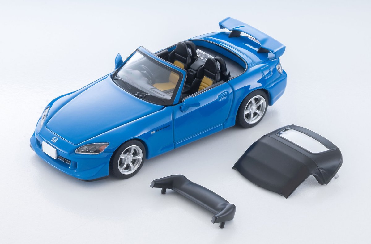 tomica_TLV's tweet photo. LV-N390a ホンダ S2000 TypeS 2009年式（青）
1/64スケールで2027年2月発売予定です
※幌（オープン状態）とソフトトップ（クローズド状態）が付属します
https://t.co/Toix6bRRvR
#tomica
#tomicalimitedvintage https://t.co/SWNM6wVZ5a