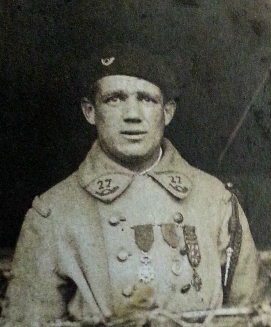 boBgniKLlooC's tweet photo. @JvTheRedStar Just remembered Albert Severin Roche, "the first soldier of France", very interesting story https://t.co/N3IqXoxISW