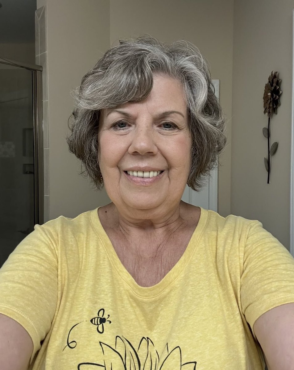 ethelwillowfl's tweet photo. Hello from Florida 🇺🇸 https://t.co/4xQAatgOS2