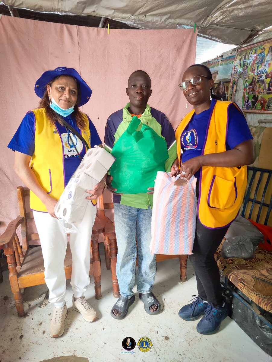 KenyaOstomates's tweet photo. KOA teamed up with @LionsClubNairobi -Peponi for home visits in Kibera, visiting ostomy patients &amp; donating food items &amp; hygiene essentials like tissues.
Thank you to @LionsClubNairobi - Peponi &amp; @Lions District 411A for making a real impact! 

#OstomyCare #District411A #Kibera https://t.co/OIqWux54pX
