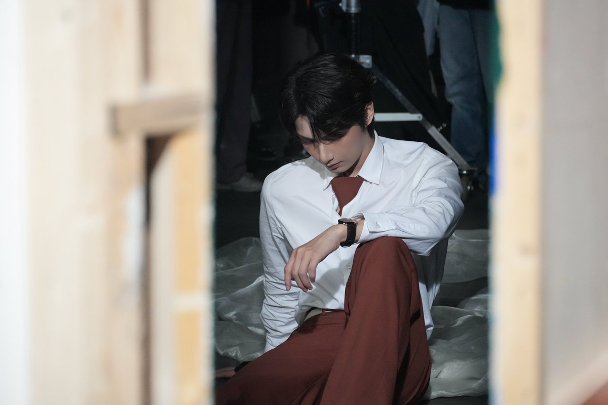 moontomeetyou's tweet photo. JUN 1st EP ‘9’ 📸 behind https://t.co/u9V5LtMnYB