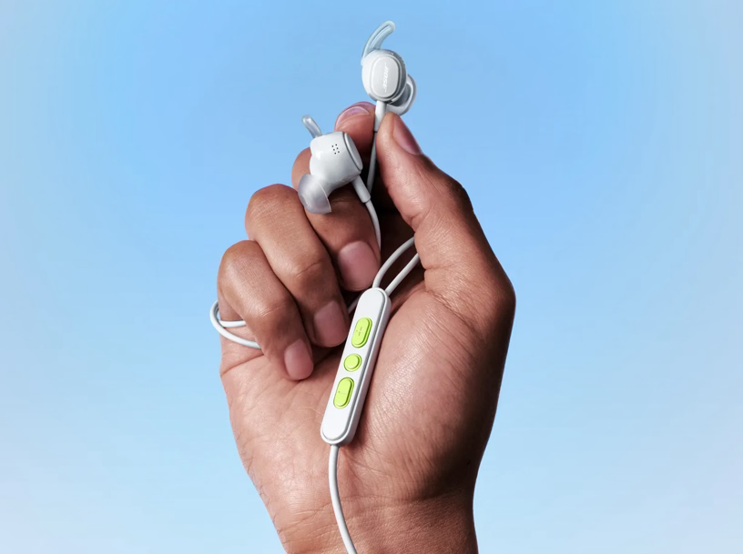 TechVoicenet's tweet photo. انا مو مصدق عيوني 👁️👁️

Bose سمعت لطلبات الناس واعادت اطلاق سماعة سلكية🧵
🔇 تمنع الضجيج
🔌 تدعم USB C
💧 مقاومة للماء والغبار
👂🏻وبتصميم مدخل الاذن المميز منهم
⚫️⚪️🟢 ثلاثة ألوان: أسود، أبيض، نعناع 🍵
💰السعر 100 دولار

هل بتشتري ؟ https://t.co/PtO1K9VG2Q