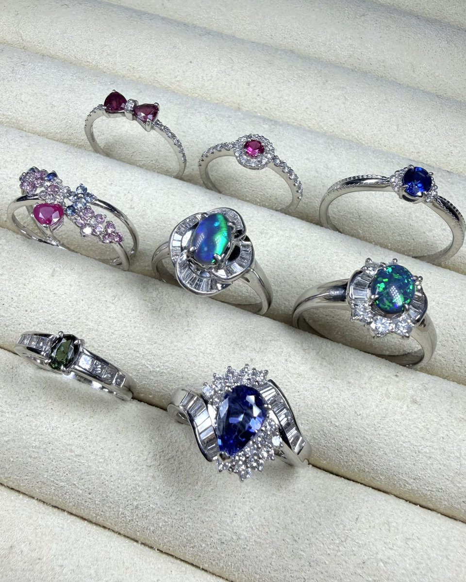 JEWELRY_LAND_jp's tweet photo. 在庫品改めてリポストして行きます！
21時から！
お問い合わせ等もお気軽に👍

ハーフ系はあまり在庫ありませんが、
パヴェ系、色石系と
パライバが数点✨
どれもやりすぎたセール価格なので今のうちです！ https://t.co/h1DvISrzdJ