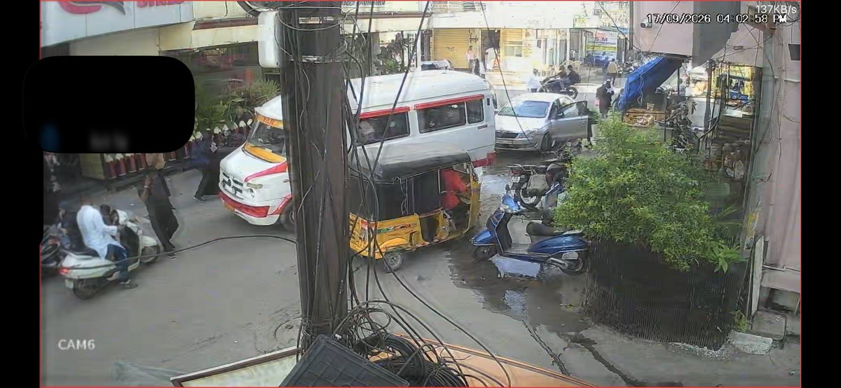 syedaskarialir1's tweet photo. @shotr_mirchowk @HYDTP @psmirchowk @DCPTraffic1Hyd Thanks for responding and consulting them. However, despite multiple complaints and consultations, there has been no tangible change. We request the concerned authorities to take effective action and provide a permanent, enforceable solution, rather than repeated consultations. https://t.co/zDd6vmaH8H