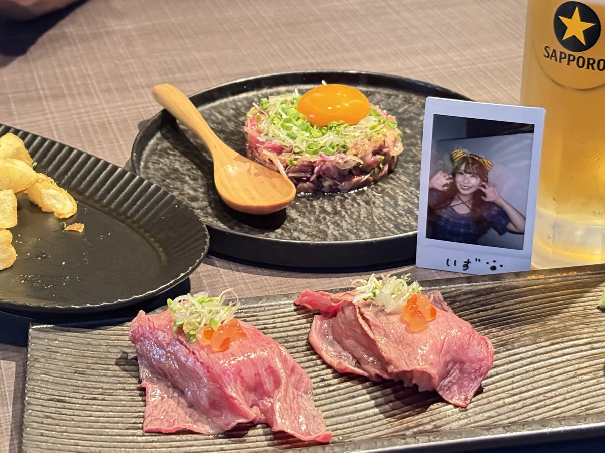 ip20040603's tweet photo. モイッチョさん行ってきたよ。エ⚪︎いお肉めちゃくちゃ美味しかった😋
 #くだまき酒場 #きょぴ活 #篠原京香 https://t.co/PZafBWV7m9