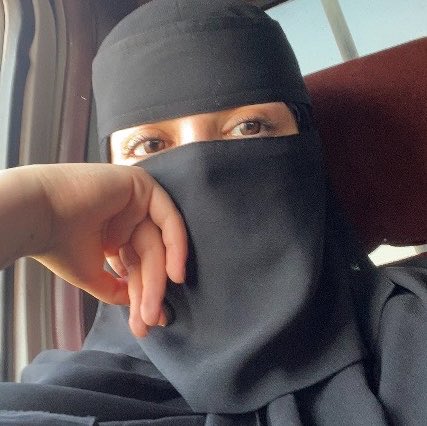 whyriize's tweet photo. ياجعله #الحادث هالنيقاب ليش هالجمال ينكتم 

                      #٢٠٣٠_بلا_نقاب #بلا_ن #niqabdisband https://t.co/eegjK9SWTV