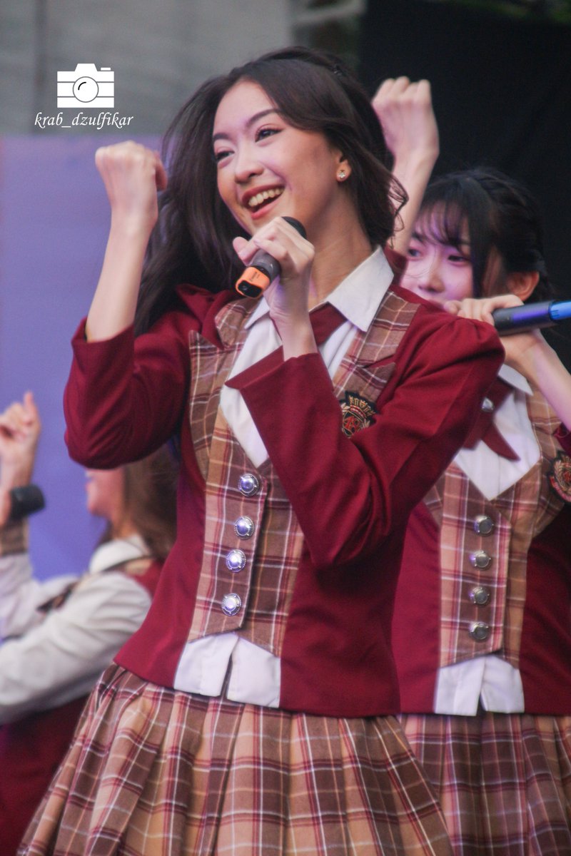 krab_dzulfikar2's tweet photo. [Happy #GreeSelasa #JKT48Dream ]

Greesella S. Adhalia
@Greesel_JKT48
 
Photos at Vidio Sports Festival “ALL STARS SPORTFEST”, Parkir Timur Senayan #JKT48 #krabdzulfikar2 https://t.co/RxtdZ5GqRo