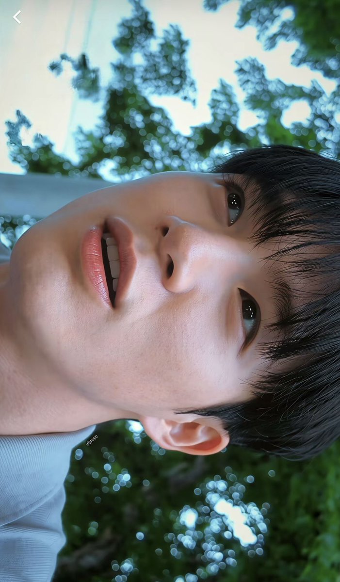 lee423jn's tweet photo. high quality pics of high quality boy…..jeno is the prettiest https://t.co/mOzzZCUFMZ