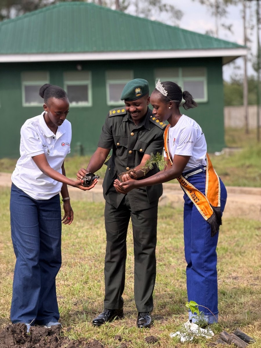 KembabaziM27770's tweet photo. Mbale zoo is a wonderful place to visit  .  Under the guidance of Mr. Aine, we learned about wildlife conservation efforts and participated in a tree-planting activity to support the sustainability of this emerging destination.  
@GoodForestsUg thank you for yoursupport
#WTD26 https://t.co/LW0sC4c2hS