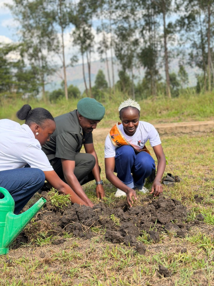 KembabaziM27770's tweet photo. Mbale zoo is a wonderful place to visit  .  Under the guidance of Mr. Aine, we learned about wildlife conservation efforts and participated in a tree-planting activity to support the sustainability of this emerging destination.  
@GoodForestsUg thank you for yoursupport
#WTD26 https://t.co/LW0sC4c2hS