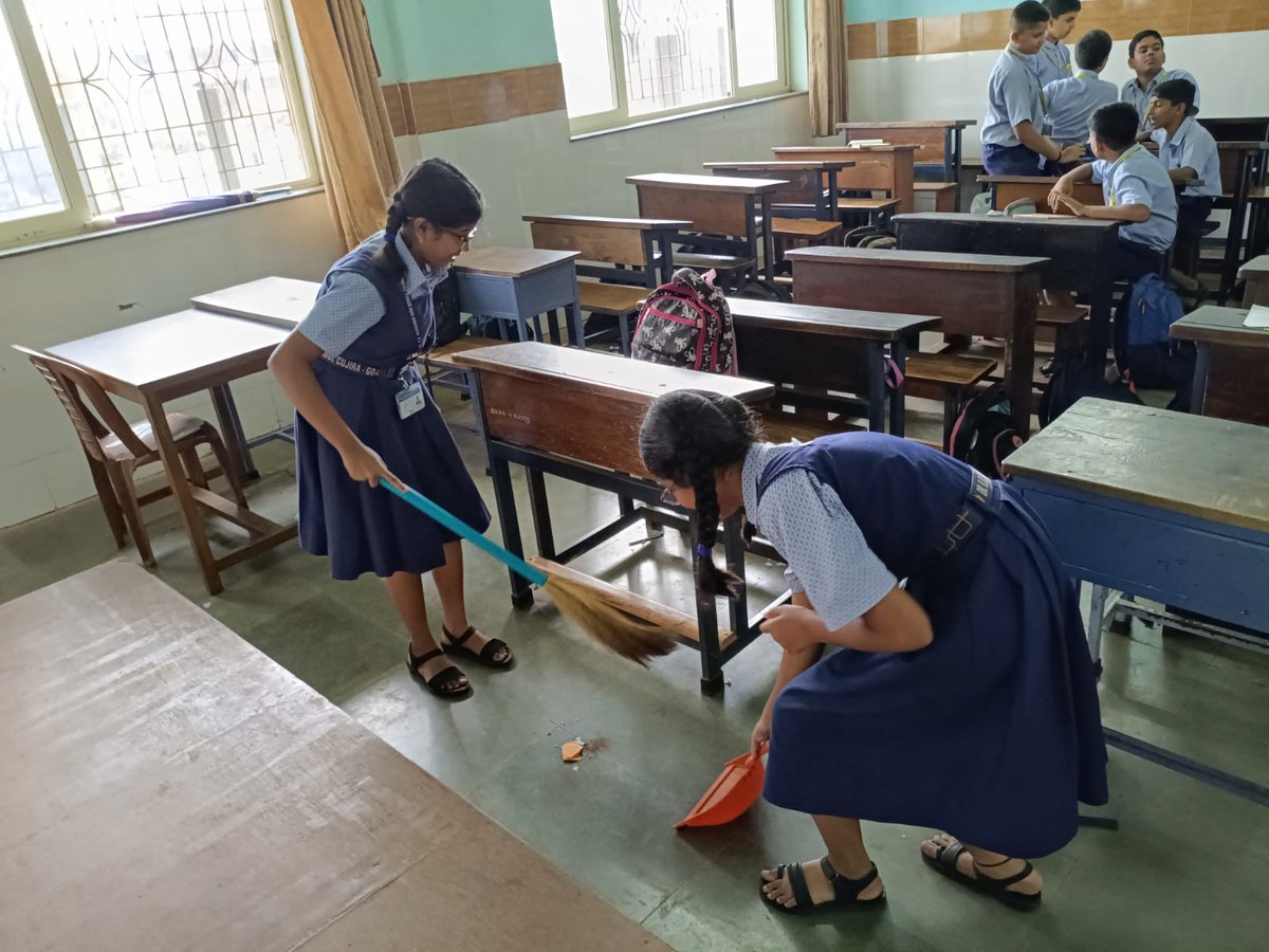 cruhgoa's tweet photo. A cleanliness drive was conducted at Dr. K. B. Hedgewar School, Cujira, Goa, on 25 Sept 2026 by Dr. Akanksha, SRF, CRU (H), Goa, under Swachhata Hi Seva 2026 &amp; Special Campaign 6.0.Promoting cleanliness, hygiene &amp; civic responsibility among students. 🇮����
#SwachhataHiSeva2026 #ccrh https://t.co/rC76RrmQWB