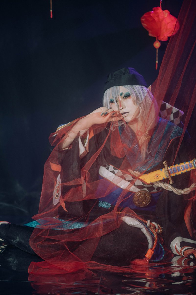 yosinosan's tweet photo. 🐍劇場版モノノ怪　蛇神

離の剣　坤の剣

#コスプレ

📷studio開花　@studiokaika2604 https://t.co/8pG8BMn9mz