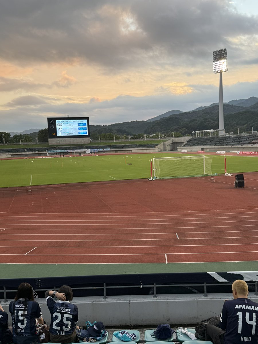 UniversYoshida's tweet photo. なぜか山口に❗️
絶対勝つ🐝 https://t.co/WhxwCuVMvj