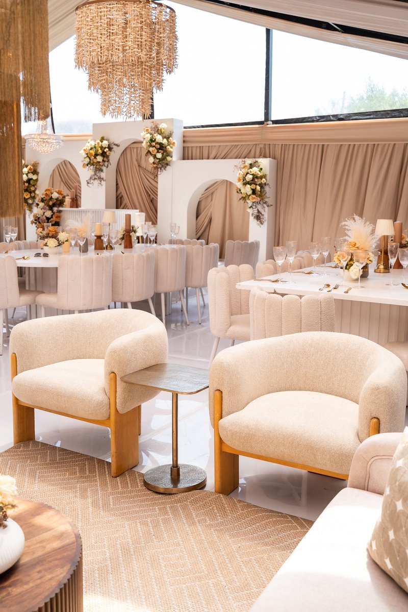 Londy_Mazwide_'s tweet photo. A neutral themed wedding ✨👌 designed @andimahle https://t.co/w23AaeViah