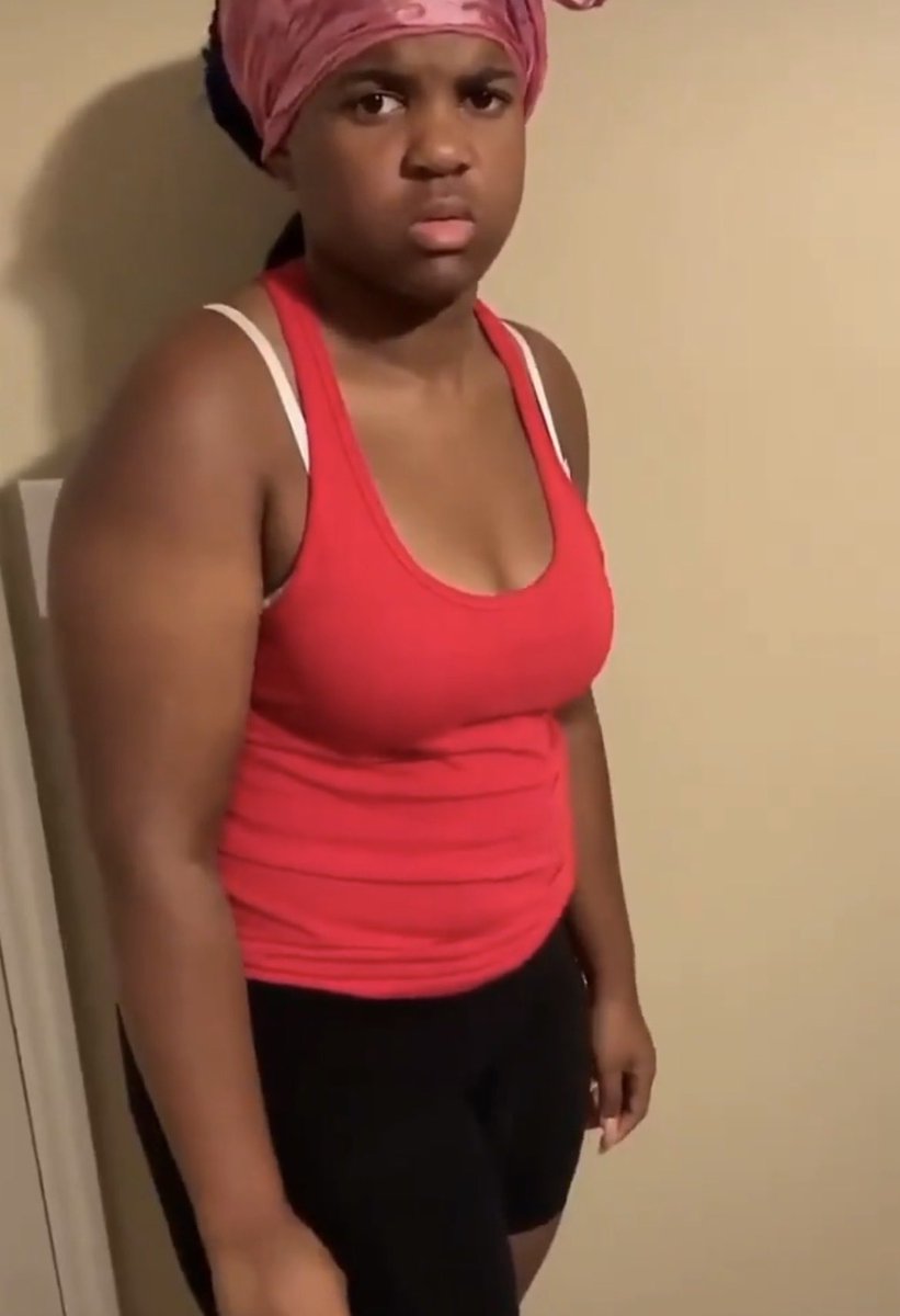 cro506's tweet photo. @NATERERUN Nah because I wanna know who the fuck is eating her pussy then leaving https://t.co/y3r8xL4rVN