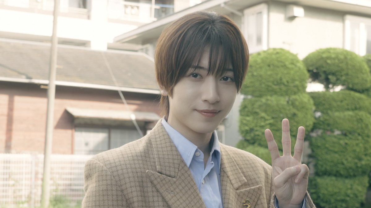 kantele's tweet photo. このあと　よる11時から
『名探偵３ ～半径３mの謎を解き明かせ』🕵️
#名探偵THREE

再現ドラマから
#京本大我 さん🩷（#SixTONES）
#向井慧 さん（#パンサー）
が本気で推理🤔💭

第２弾も謎は3⃣つ‼️
🕵️‍♂️探偵🕵️‍♂️
#中村嶺亜 さん🩷（#KEYTOLIT）、#寺本莉緒 さん、＃栗谷 さん（＃カカロニ）が解き明かす
①行列のできるアパート
②全国当たり続出
③足音なき泥棒

京本さんと向��さんは探偵たちより先に真相へたどり着くことができるのか⁉️
身近な出来事だからこそ誰もが一度は経験したことのあるような「なぜ？」が驚きの真相へとつながっていく🧐