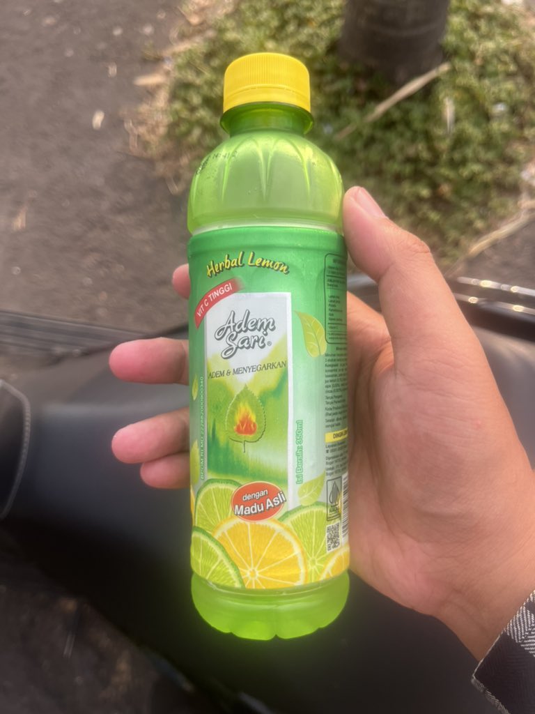 thanks2insomnia's tweet photo. Seger lemon, enak sumpah https://t.co/yyz3pEM8Q9