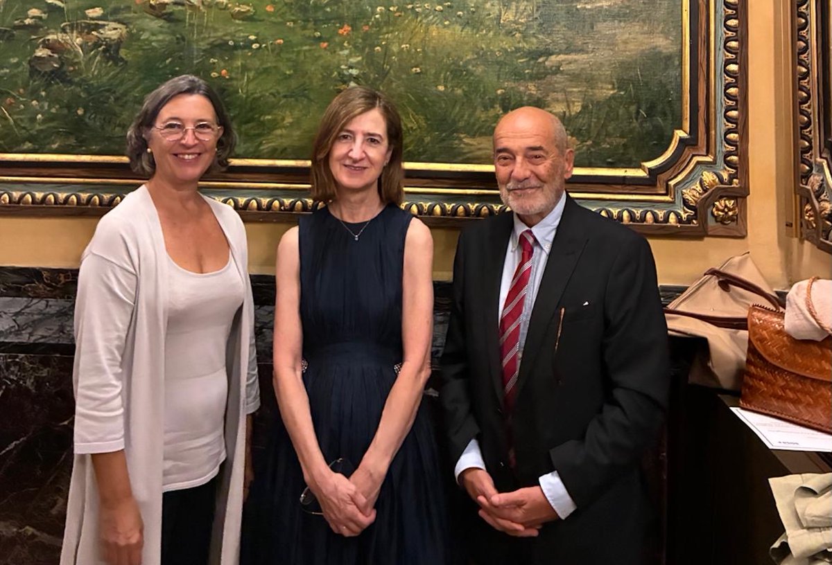 CienciaUCHCEU's tweet photo. Fundación ASISA y @uchceu refuerzan su colaboración en #investigación médica
Crean la #Cátedra Balmis de Vacunas e Inmunización ASISA–CEU UCH, bajo la dirección del Dr José Tuells, catedrático de #Medicina en la @uchceu de #Elche
https://t.co/0UOEKF7CyF https://t.co/MevXE8lDTA
