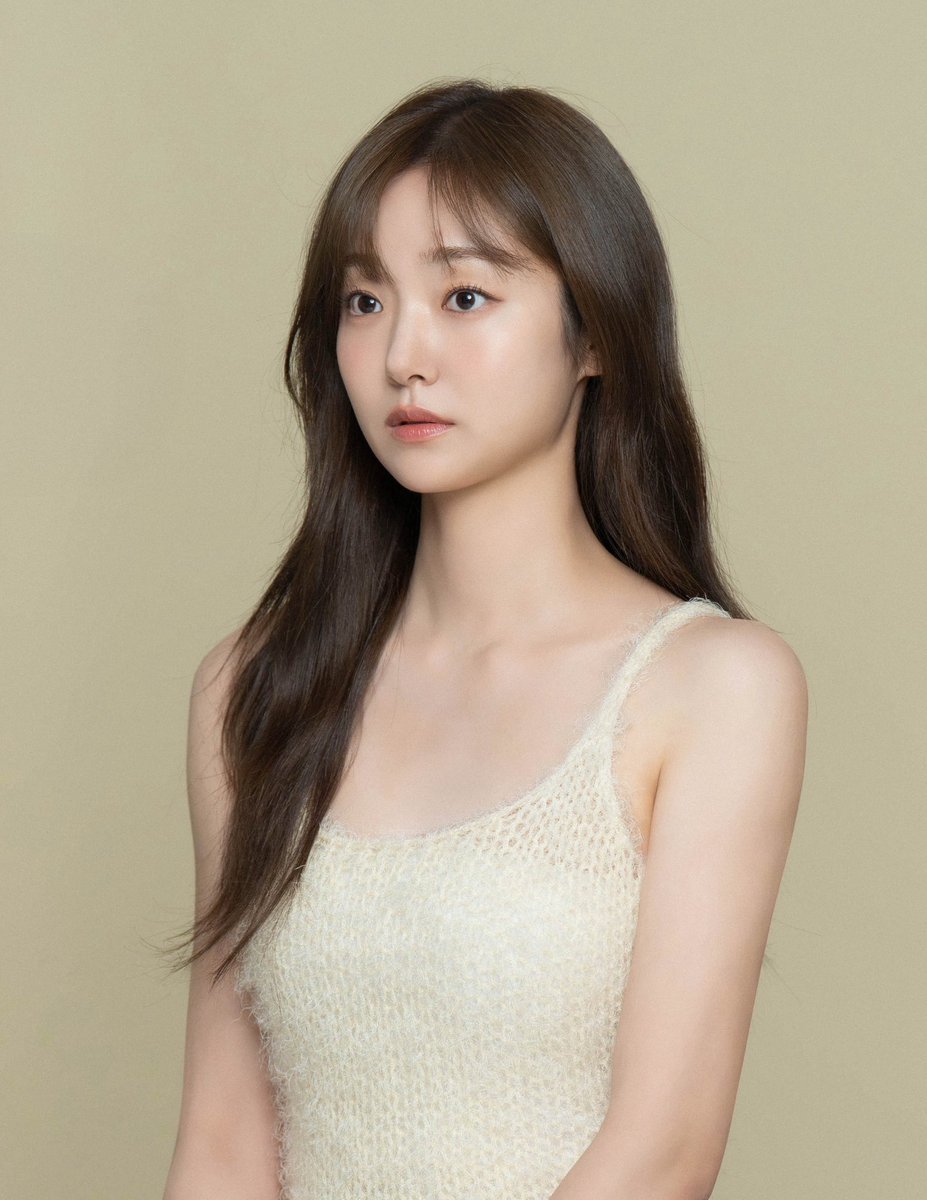 kdrama_menfess's tweet photo. Kim Hyejun neomu yeppeo🫰🏻🤩 •kdm• 

https://t.co/kycWw5OgJq