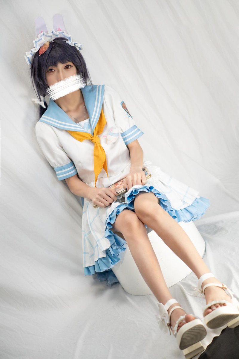 SQiii778's tweet photo. 足控老師幻想美游的畫面♥♥♥ https://t.co/bvUIaxNMz9
