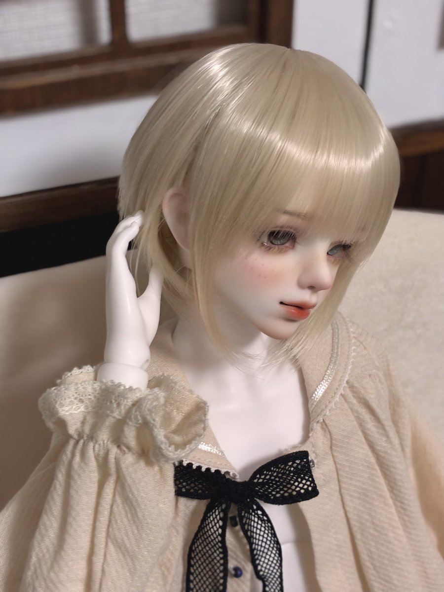 YnoDollacc's tweet photo. charmdollの首筋と鎖骨が好きすぎて...清廉なのにどこか淫靡さもあり...美しさがヤバみですごみで尊み🙏ありがたみ https://t.co/MoebdUJ2qO