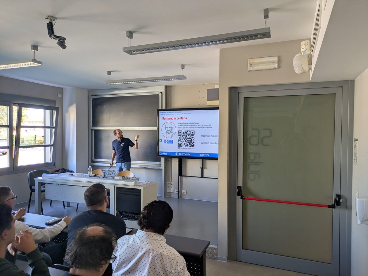 codiceplastico's tweet photo. Sabato eravamo a Pordenone per 1nn0vAI 2026 🎤

Alessandro ha parlato di agenti AI che lavorano in squadra dall'analisi al codice, Alberto di un RAG costruito da zero per un progetto vero.

Grazie a 1nn0va e a chi era in sala!

#ai #RAG #aiagents https://t.co/qgPl5aEZo4