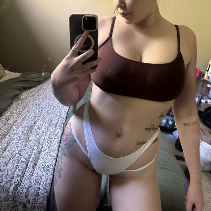 GODDESSGil662's tweet photo. $30 quick FaceTime video call session available for you losers.😍😈

Approach mommy

Findom finsub paypigs humanATM cashcow humiliation cei sph joi cbt ass worship simps walletdrain cucks degrading forced intox drain https://t.co/GSKySgVu2L