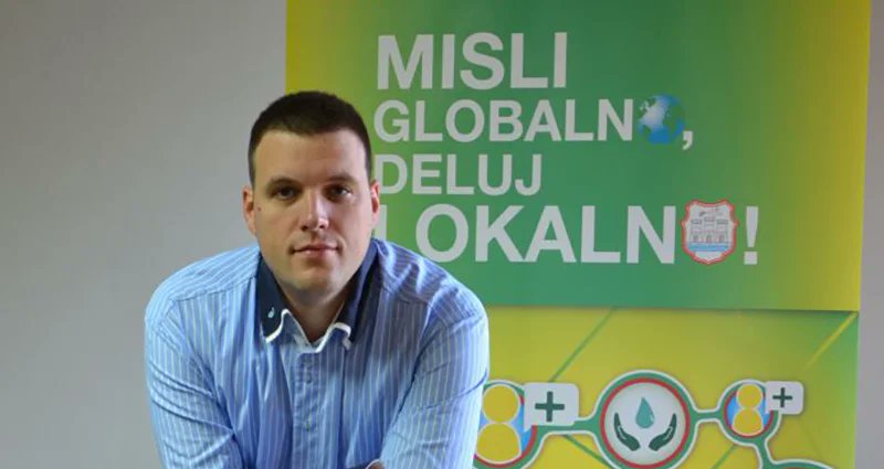 DijalogNet's tweet photo. Igor Jezdimirović za @DijalogNet  govori o upravljanju otpadom: šta zahtevaju bolji propisi, a šta njihova primena, kontrola, podaci i odgovornost institucija. https://t.co/P2OyH2osiF #Poglavlje27 #OCDrs #mediji https://t.co/iuJuyZKcQ7