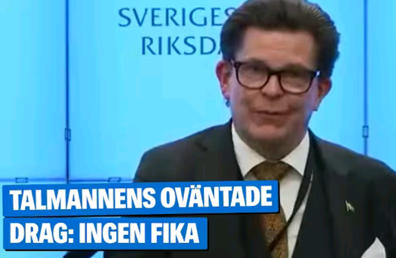 stolperson's tweet photo. Sweden is literally collapsing. https://t.co/W3Ldrv7JgN