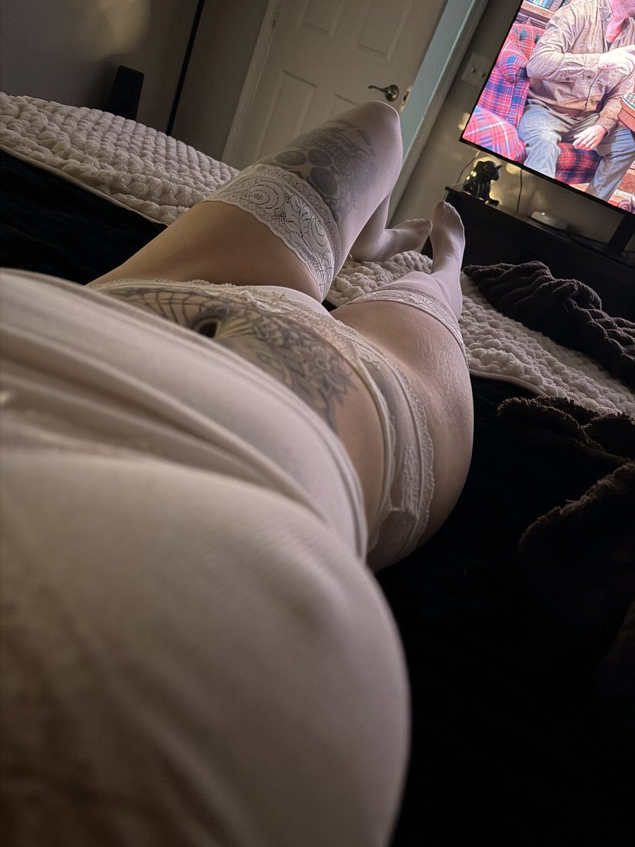 jenny1_38's tweet photo. Yoo who’s willing to make me w**t https://t.co/JdJXW2Qf8j