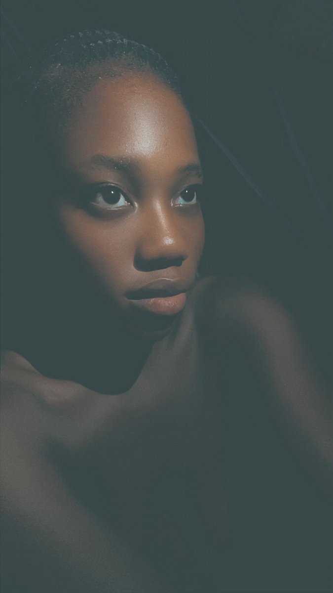 dahbadinfluence's tweet photo. Today is Titties Tuesday. 
Show us some tits 🫠🙃.
I get big eyes sha, WHAT!!!!! https://t.co/D629UwIqAY