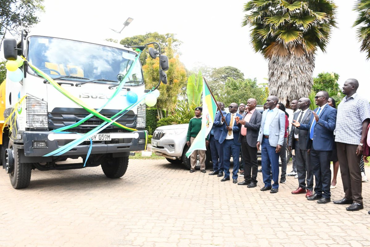 WPCGovernment's tweet photo. H.E. Deputy Governor Robert Komolle today flagged off a new exhauster truck donated by @CentralRiftWWDA to KAWASES to scale up county waste management and sanitation services. https://t.co/cQU1sLnRxF