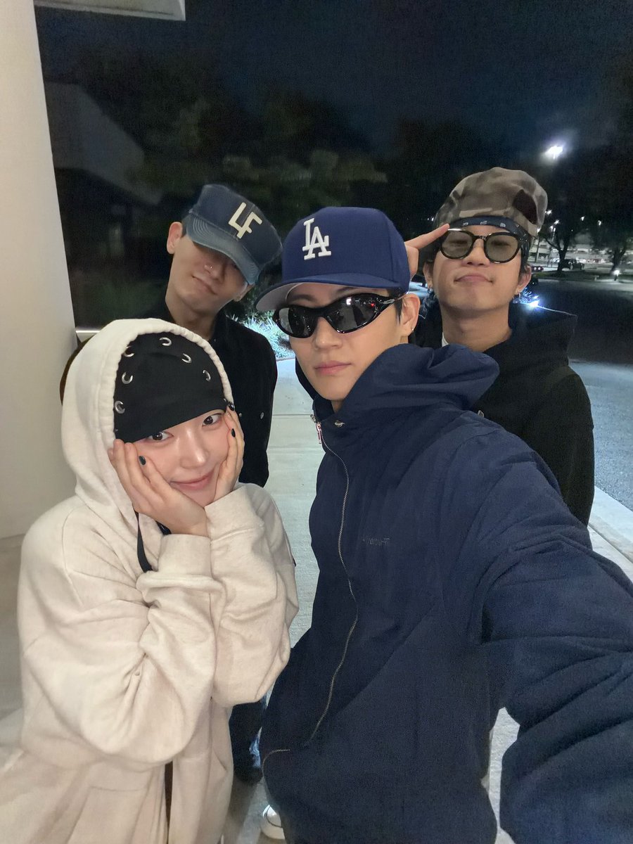 snacknok's tweet photo. Avengers Team 💚💙🩵🦋
#JAYB #제이비 @defjaybkr
#528Hzkr 
#2026tape_roots_USA

🔗https://t.co/Jafkve9zca https://t.co/ZuO40KbPYd