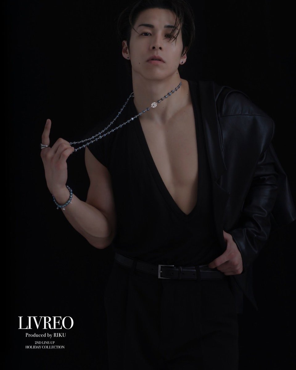 RIKU1994810's tweet photo. 僕がプロデュースブランドLIVREOよりHOLIDAY COLLECTIONが登場しました！

先行販売期間では豪華特典も用意してるので、
10/7(水)までの先行販売期間をお見逃しなく！
詳細はブランド公式アカウントをチェックしてください！

@LIVREO_official
#LIVREO #リヴレオ https://t.co/4mH0A9pZUu