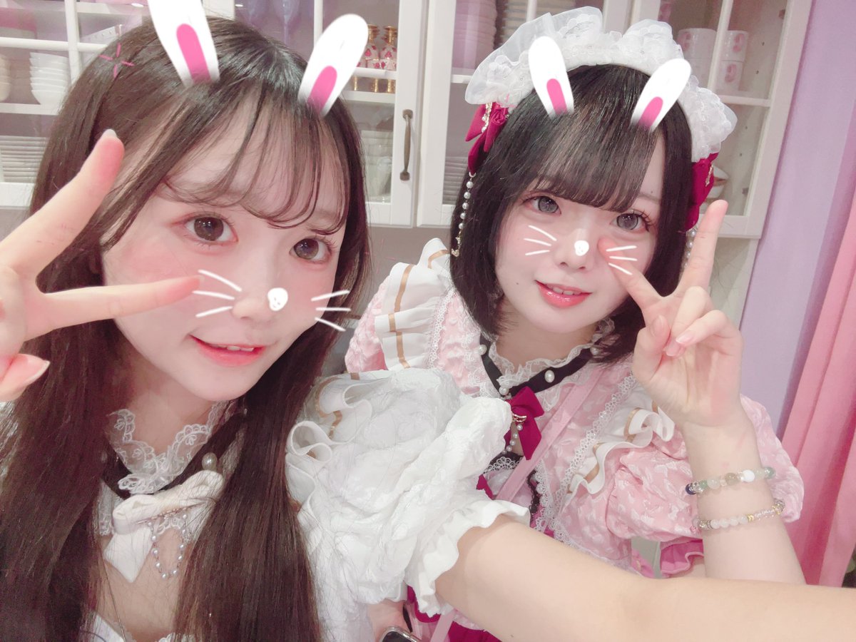 Witchy_Wink's tweet photo. 魔法少女コンセプトカフェ
Witchy Wink✨　オープンしました♡

はち　@ww_hachi8  18〜24
なゆ    @ww_nayu     18〜24
るる    @ww__ruru__  19〜24
えま    @ww__ema    19〜22.5
くゆる@kuyuru_221 20〜24
にこ    @ww__nico     20〜24

お待ちしてます♡ https://t.co/PTo8GkxNrE