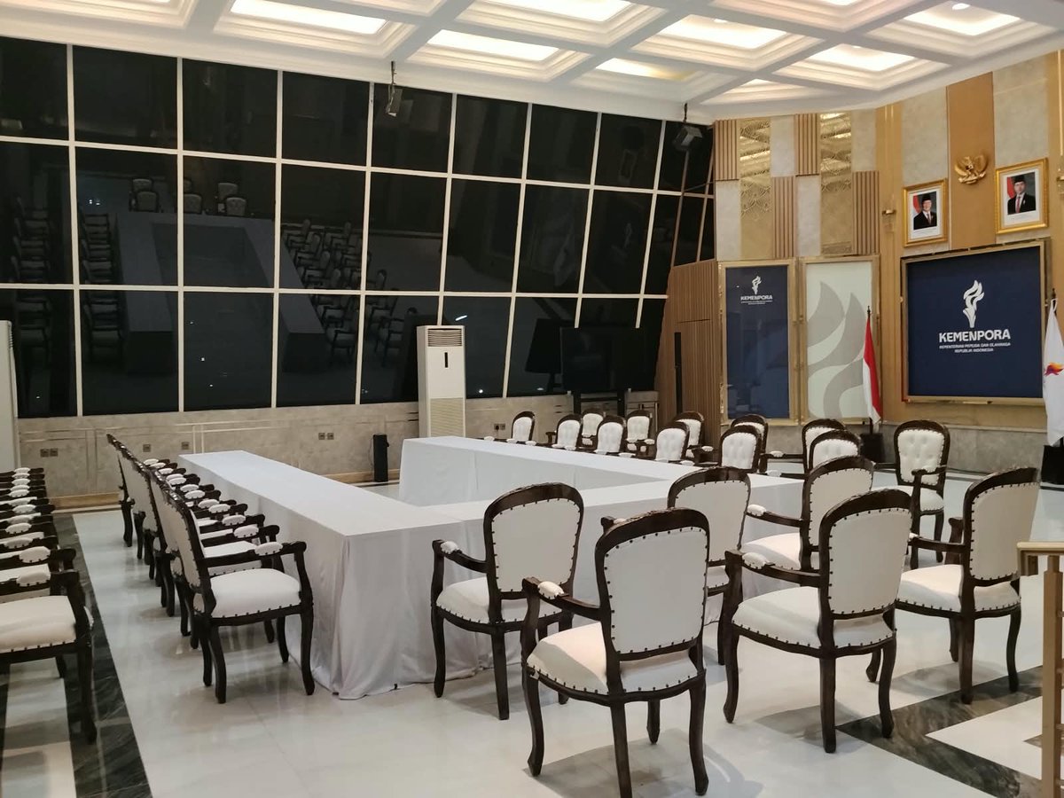 alatpesta_b's tweet photo. Sewa Kursi VIP Kayu dan Long Table Jakarta

Bagi anda yang mau sewa silahkan hubungi kami disini>>>

Wa:
0878-8372-8740 (IMUT)
0878-7350-8787 (BUNGA)

#SerenaySarıkaya #AWinterSunWakestheWindinSpringHillsDream #PapeLéonXIV #NOVA88 https://t.co/CWq274ungU