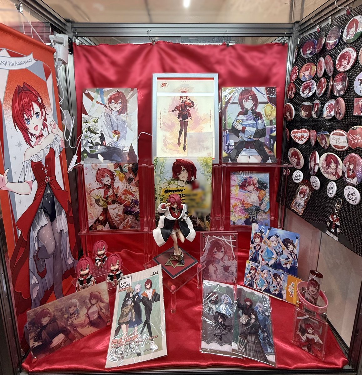 kotobukiya_nmb's tweet photo. 【なんば】
#にじさんじ コトブキヤショップ情報 

『おまたせ、まった？』 

本日9月30日はにじさんじ所属
公式美少女錬金術師⚖【 #アンジュ・カトリーナ 】さんのお誕生日！！🎂✨ 

当店ではお祝いショーケースを展示中です！
是非、お立ち寄りください！

#アンジュ爆誕 https://t.co/Da5rJV09jh