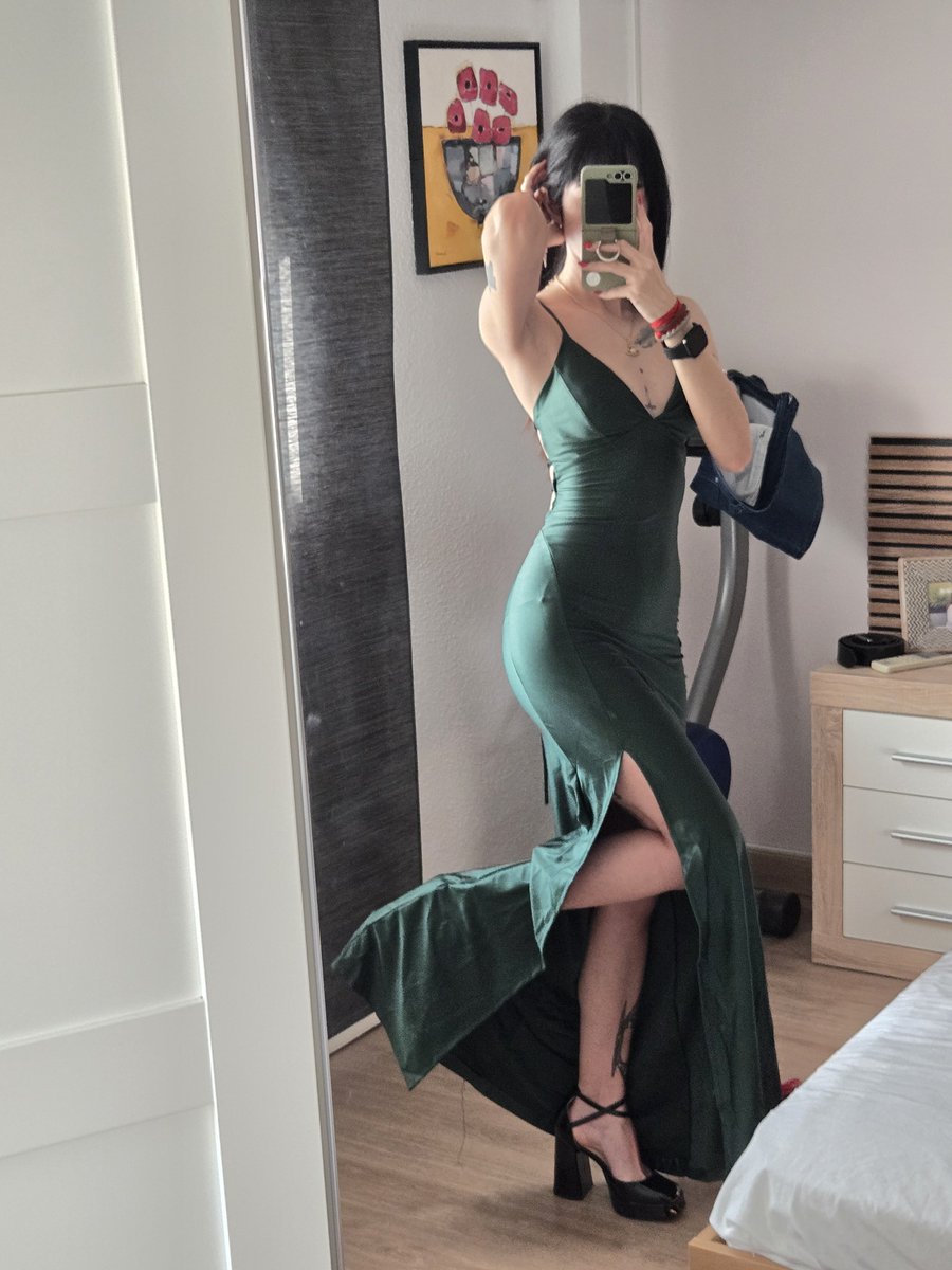 an_archeron's tweet photo. Bereit für die Hochzeit ✨️🗡 https://t.co/Xyj9TkhEZg