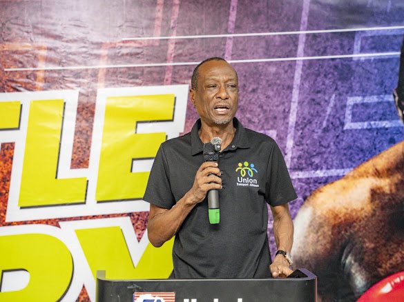 IamCarolPrimah's tweet photo. At @UnionTransportA, our goal is to contribute to a better future for Ugandans and create opportunities that can help lift communities out of poverty. β ποΈ Fred Ssenoga, CEO @UnionTransportA
#BattleForGlory
#UnionBoxingPromotions https://t.co/nJ7BQ3ANHp