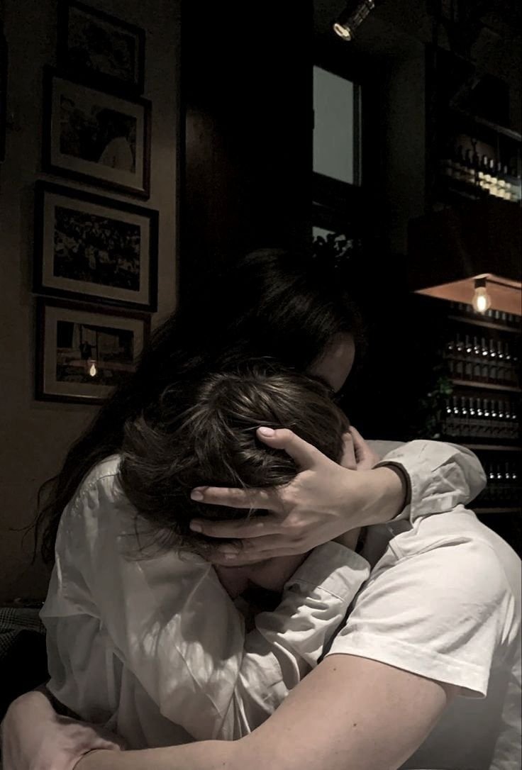 petalparadiseee's tweet photo. Oh to have hug like these https://t.co/SSnz0I5uWc