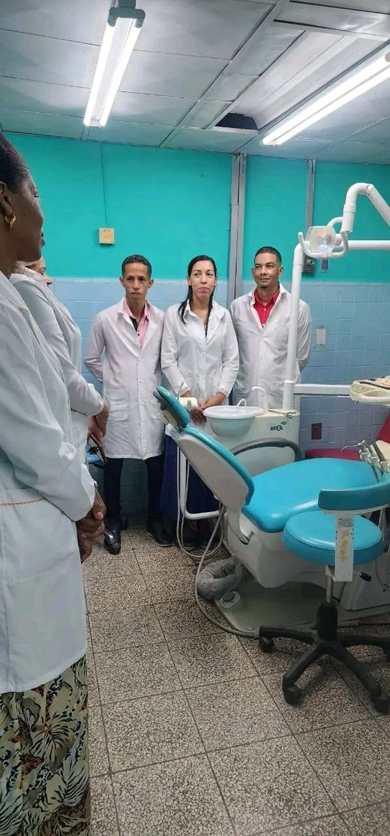 yamilers2022's tweet photo. Realizamos hace unas horas examen de promoción de los residentes de tercer año de la especialidad de Prótesis estomatológica en el Hospital Aghostino Neto #Guantánamo #CubaEsSalud #CubaViveYTrabaja  @HospitalNe53978 @SaludGuantanamo @UcimeGuantanamo @EstoFEU_UCMGT @FEU_UCMGT https://t.co/N2S09QgTIw