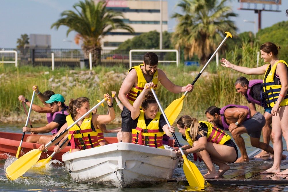 canalolimpiccat's tweet photo. TEAM BUILDING AL CANAL OLÍMPIC
•
Busqueu una activitat diferent per al vostre equip? 
💦 Activitats a l’aire lliure
🫱🏻‍🫲🏼 Treball en equip
😃 Diversió assegurada
📍 Un entorn únic
•
Una manera diferent de sortir de la rutina i viure una experiència en equip!
📲 647 516 142 https://t.co/PRhrjgGN7c