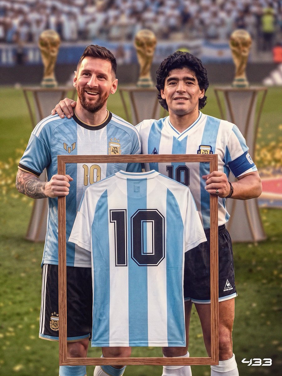 433's tweet photo. 𝗖𝗥𝗔𝗭𝗬 𝗙𝗔𝗖𝗧: 𝗠𝗘𝗦𝗦𝗜 and 𝗠𝗔𝗥𝗔𝗗𝗢𝗡𝗔 both wore the 🇦🇷 No. 🔟 jersey for 𝗘𝗫𝗔𝗖𝗧𝗟𝗬 𝟭𝟳 𝗬𝗘𝗔𝗥𝗦 🤯

With Messi set to play his farewell game for Argentina on October 6, his 𝟭𝟳-𝗬𝗘𝗔𝗥 journey with the iconic No. 10 will come full circle 🥹

Leo made his Argentina debut in 2005, but only inherited the No. 🔟 from Riquelme in 2009.

The crazy part? Maradona’s No. 🔟 era also spanned exactly 𝟭𝟳 𝗬𝗘𝗔𝗥𝗦. He first wore it in 1977 at just 16 years old, with his final World Cup coming in 1994 👑