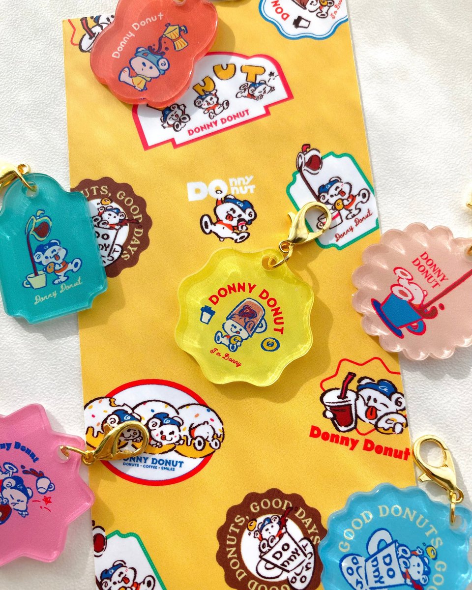 donnydonut_1103's tweet photo. おたのしみ便10月号の
ランダムチャーム🐻‍❄️♡
 https://t.co/QNbwCyTReZ https://t.co/O2WHT3dlVz