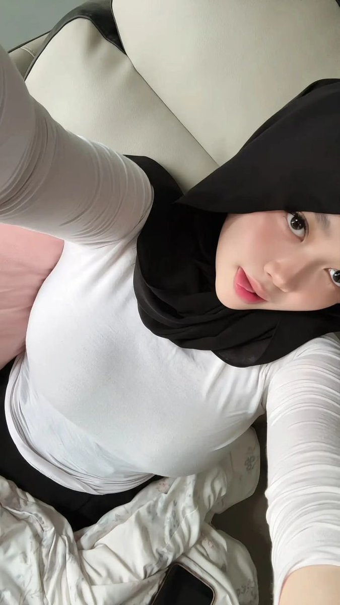 vinayeyyy's tweet photo. knpa si brondong suka bgt sama nen aku😣😣
https://t.co/vCIutrEIxS https://t.co/uWLQjL5gpJ
